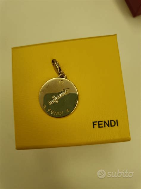 ciondolo fendi prezzo